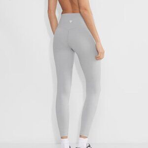 Aritzia Golden Butter Cheeky Leggings NWT